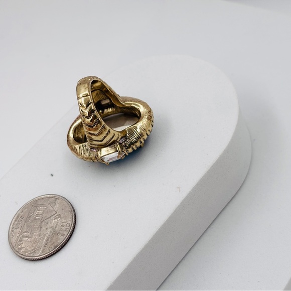 Heidi Daus Crystal Ring - Size 7 firm price - Picture 6 of 8